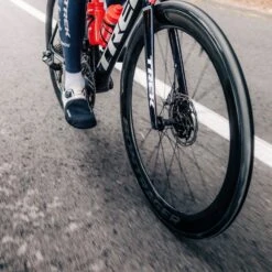 BONTRAGER Aeolus RSL 62 TLR Disc Road Front Wheel -Bicycle Components Shop Bontrager Aeolus RSL 62 TLR Disc Road Front Wheel Black 5