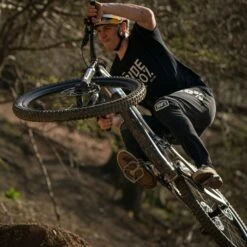 BONTRAGER SE5 Team Issue TLR MTB Tyre -Bicycle Components Shop Bontrager SE5 Team Issue TLR Tyre Black 4