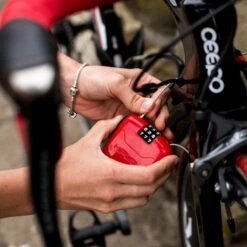 Hiplok FX Wearable Retractable Combination Lock -Bicycle Components Shop Hiplok FX Wearable Retractable Combination Lock Red 1