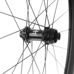 6085 RL Carbon Tubeless Disc Wheelset -Bicycle Components Shop VEL 6085 RL Carbon Tubeless Disc Brake Wheelset Black 7