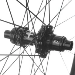 35 GRL Carbon Gravel Disc Wheelset -Bicycle Components Shop Vel 35 GRL Carbon Gravel Disc Wheelset White 10