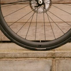 38 RL Carbon Tubeless Disc Wheelset 36 38 RL Carbon Tubeless Disc Wheelset -Bicycle Components Shop Vel 38 RL Carbon Tubeless Disc Wheelset Black 15