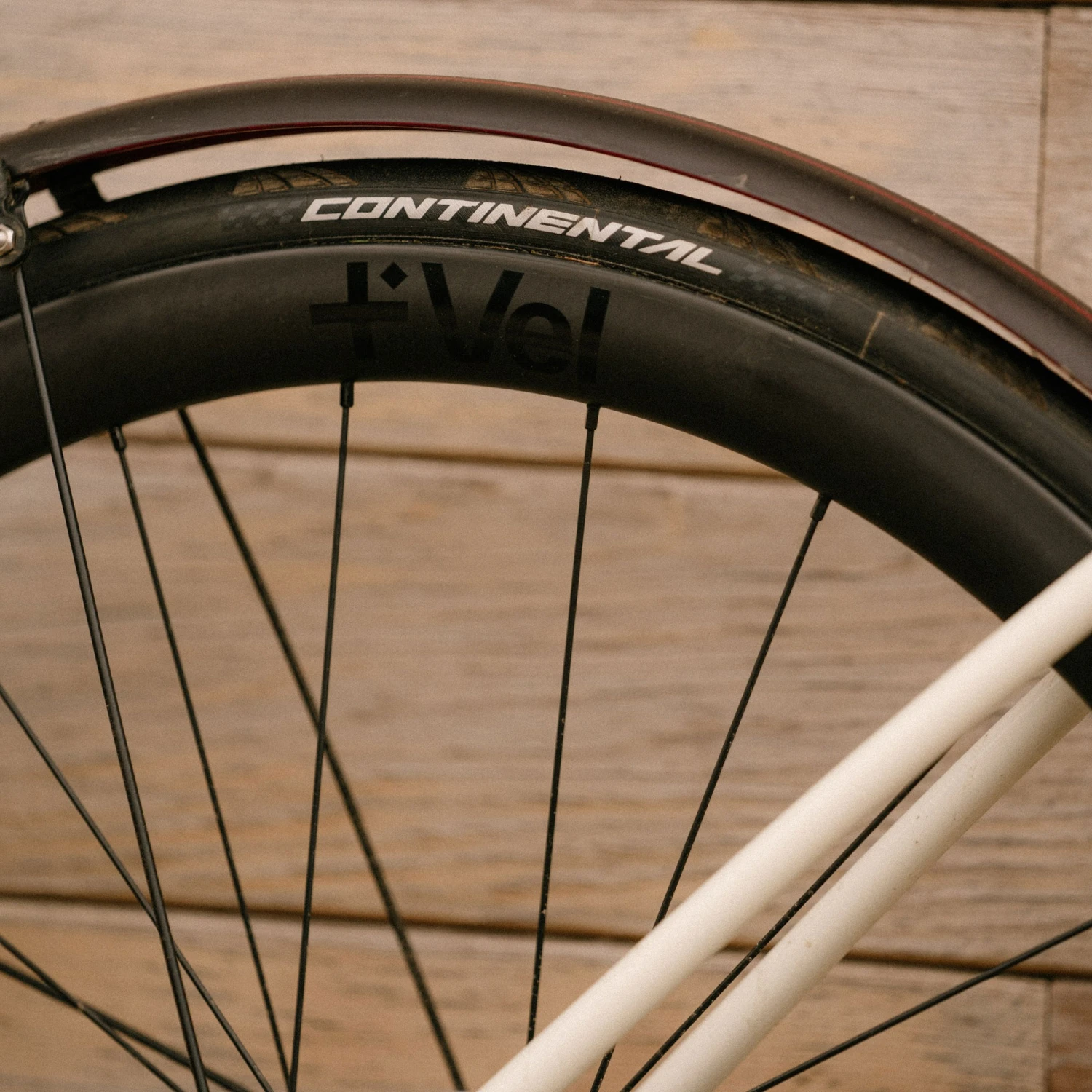 38 RL Carbon Tubeless Disc Wheelset 19 38 RL Carbon Tubeless Disc Wheelset - Image 17