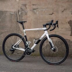 Vittoria Corsa Control G2.0 Clincher Road Tyre -Bicycle Components Shop Vittoria Corsa Control G20 Clincher Road Tyre Black 1