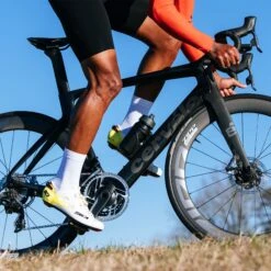 ZIPP 404 Firecrest Carbon Tubeless CL Disc Wheelset -Bicycle Components Shop Zipp 404 Firecrest Carbon Tubeless CL Disc Wheelset Black 7